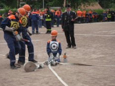 Jugendfeuerwehr Fürstenhagen bei den Kreisjugendwettkämpfen in Bad Gandersheim Jugendfeuerwehr Fürstenhagen bei den Kreisjugendwettkämpfen in Bad Gandersheim
