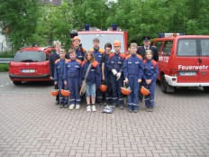 Nach dem anstrengenden Tag noch ein Gruppenfoto Jugendfeuerwehr Fürstenhagen bei den Kreisjugendwettkämpfen in Bad Gandersheim